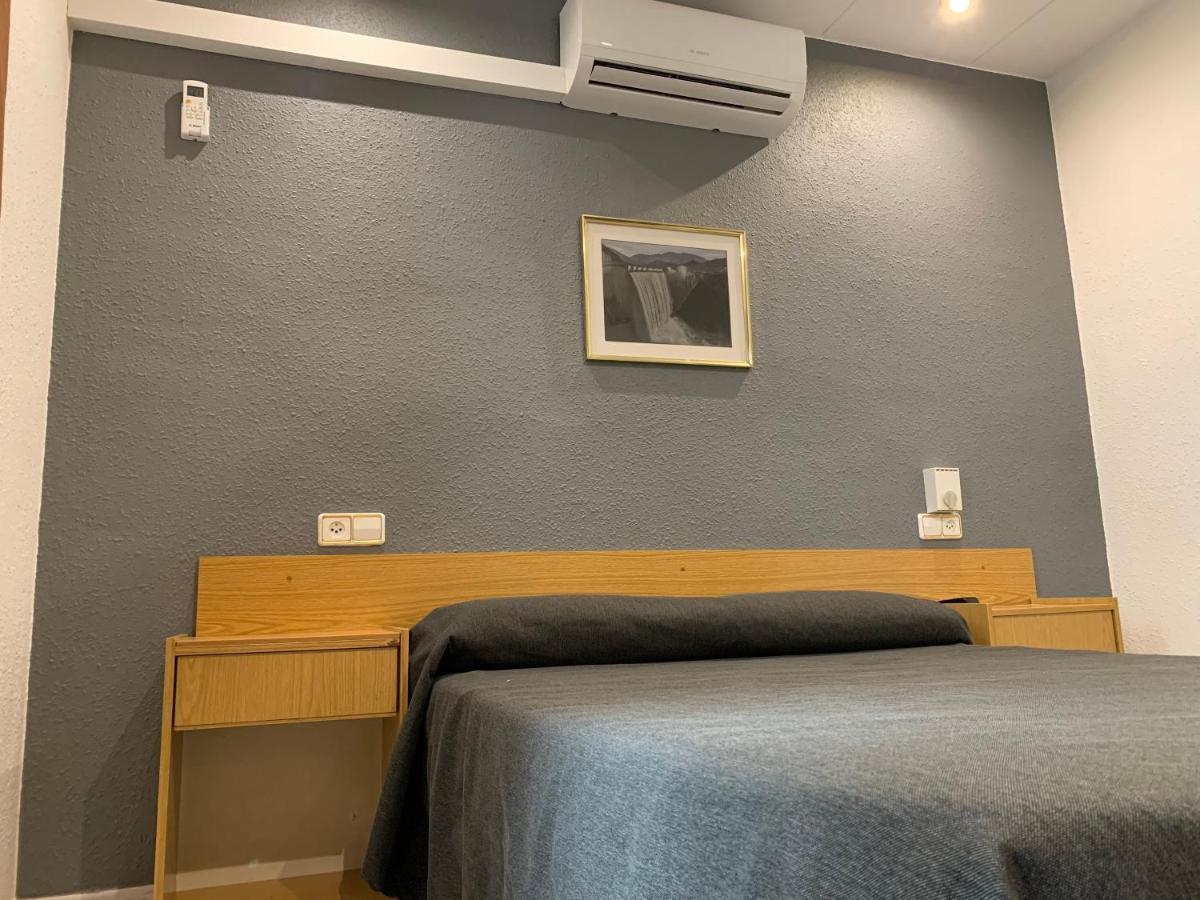 Hostal Tarres Anglés エクステリア 写真