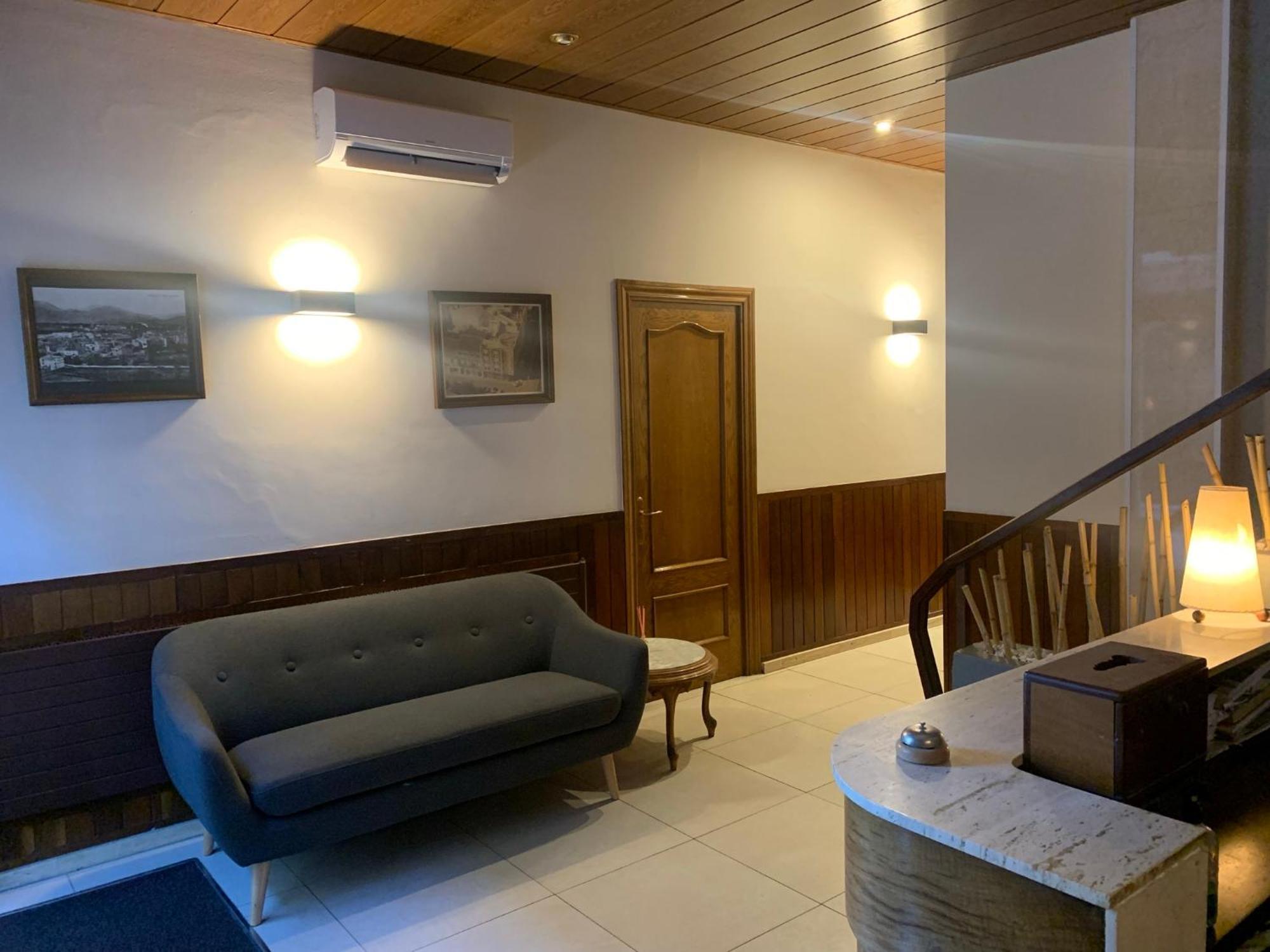 Hostal Tarres Anglés エクステリア 写真