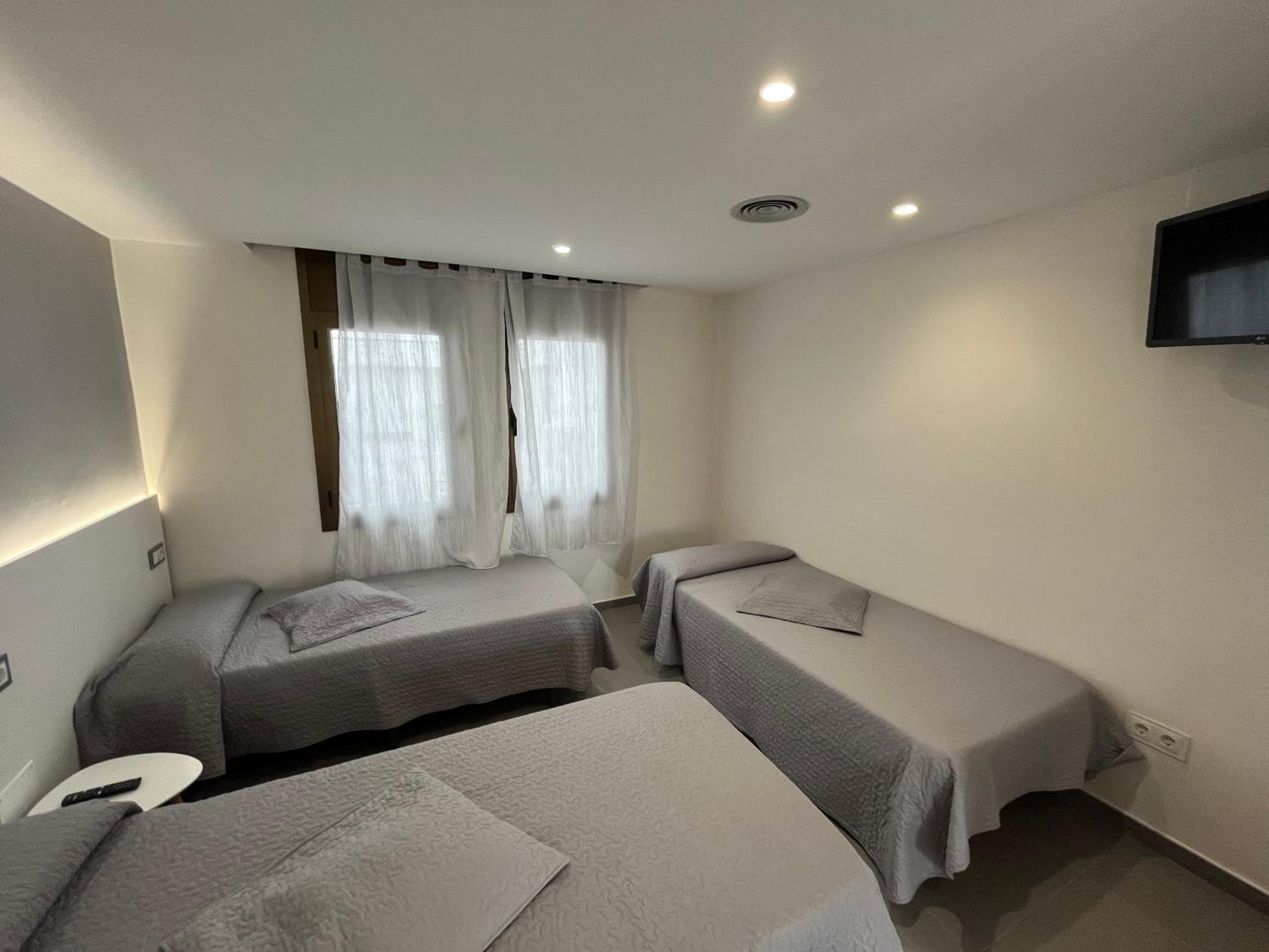 Hostal Tarres Anglés 部屋 写真