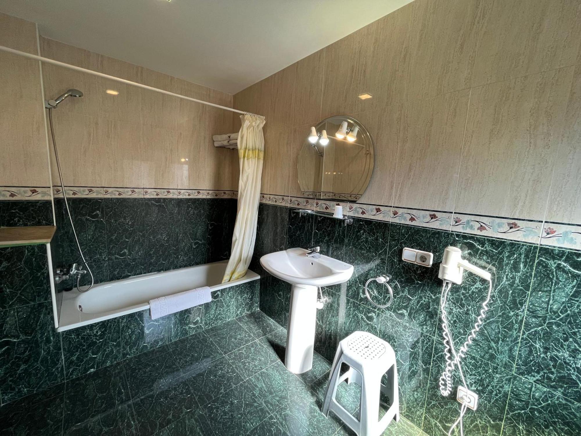 Hostal Tarres Anglés 部屋 写真