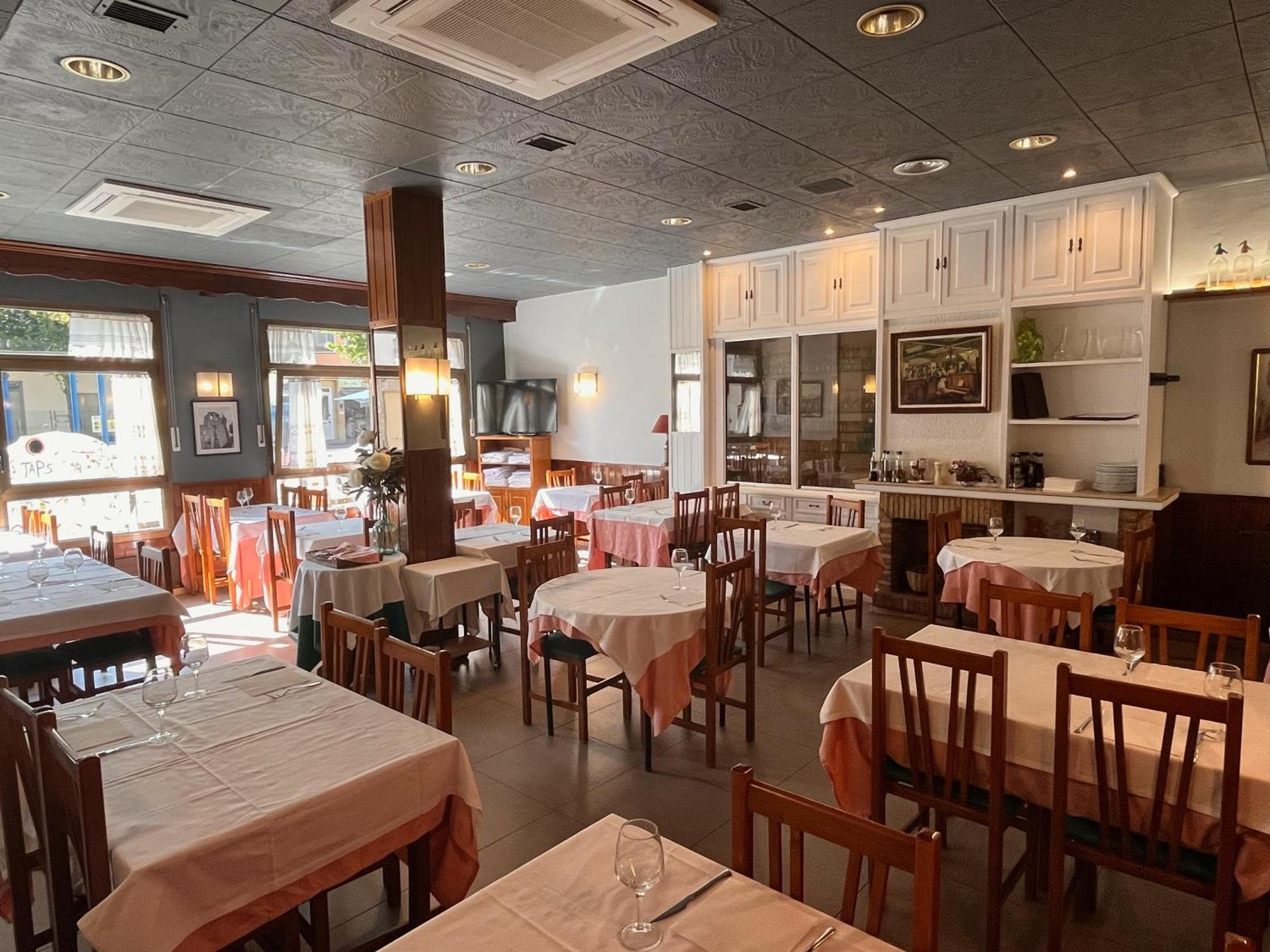 Hostal Tarres Anglés エクステリア 写真