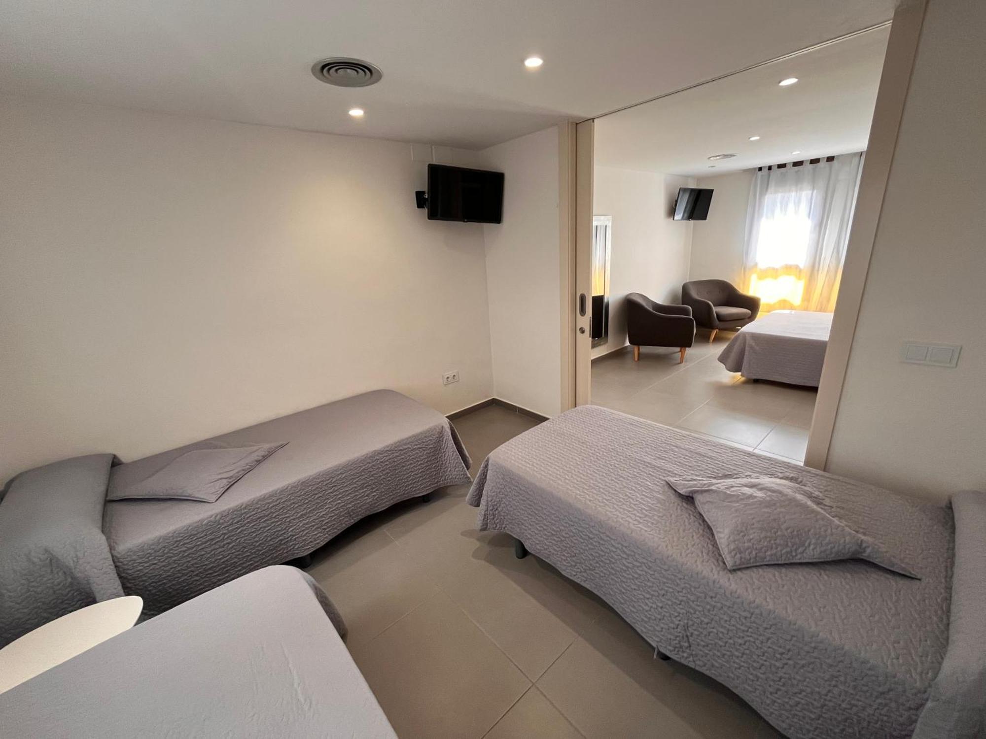 Hostal Tarres Anglés エクステリア 写真