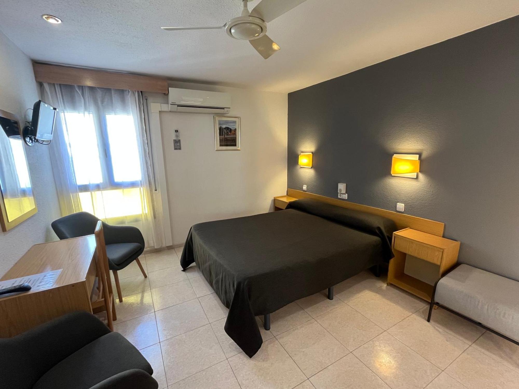 Hostal Tarres Anglés 部屋 写真