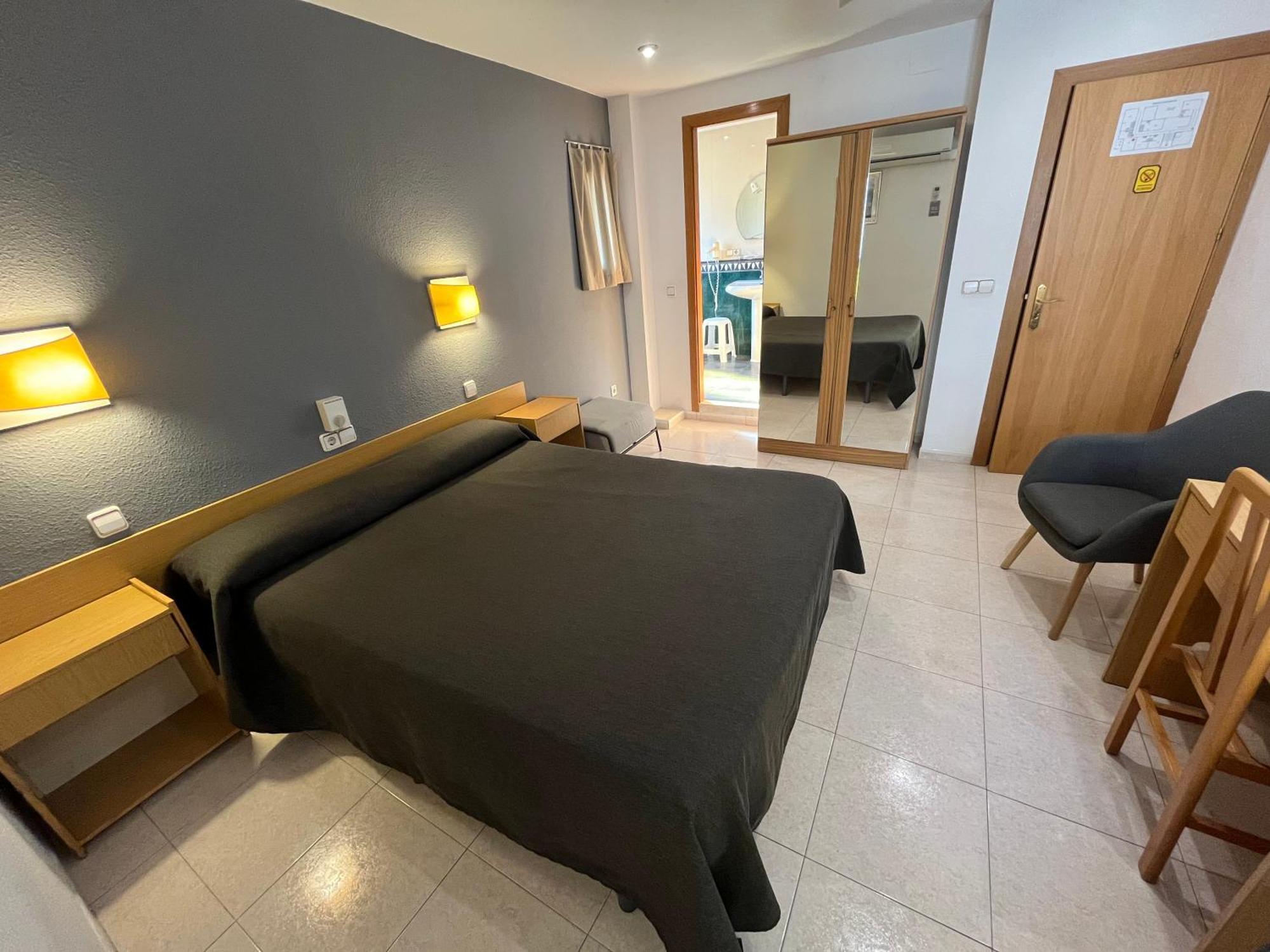 Hostal Tarres Anglés 部屋 写真