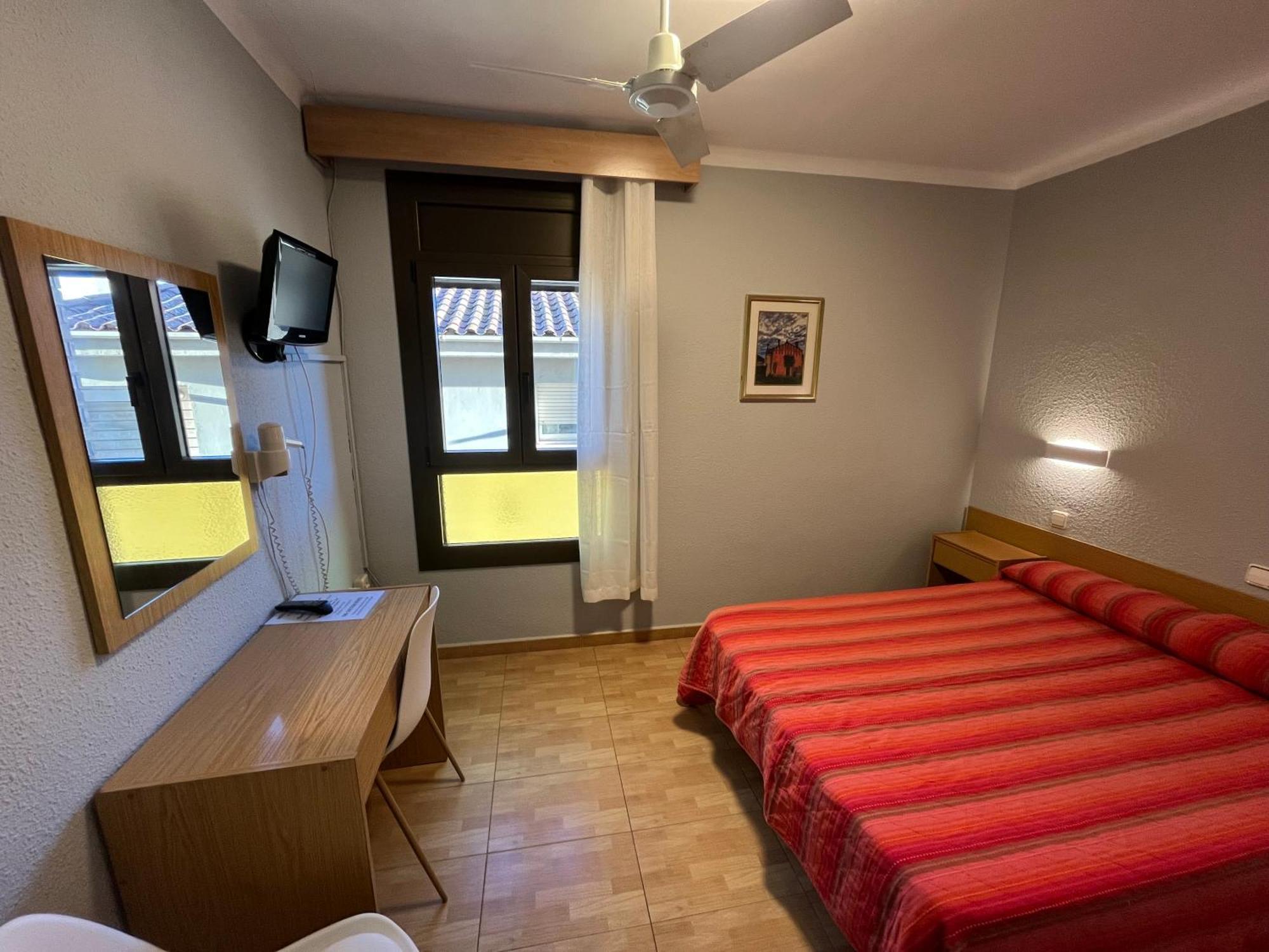 Hostal Tarres Anglés 部屋 写真