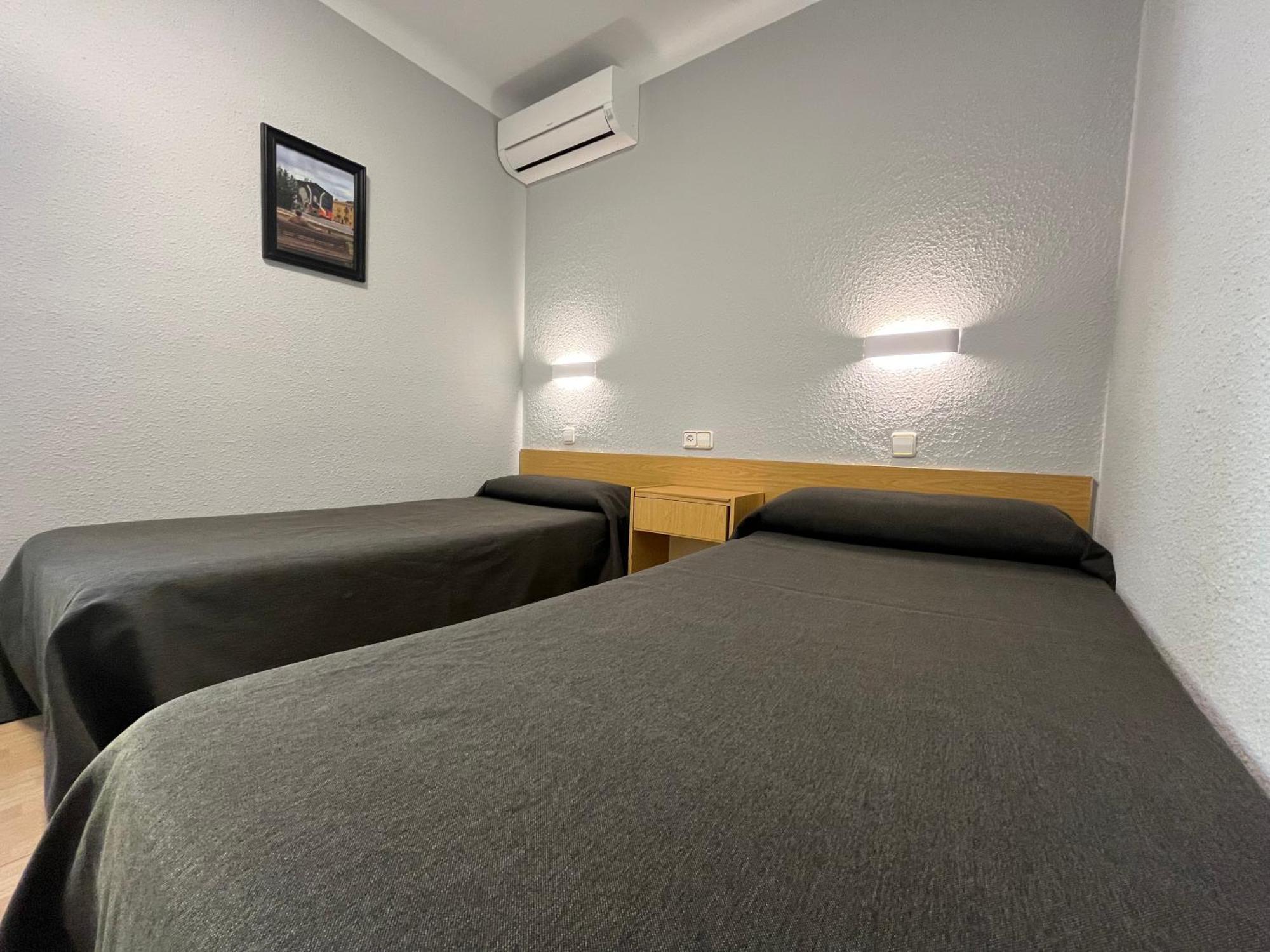 Hostal Tarres Anglés エクステリア 写真
