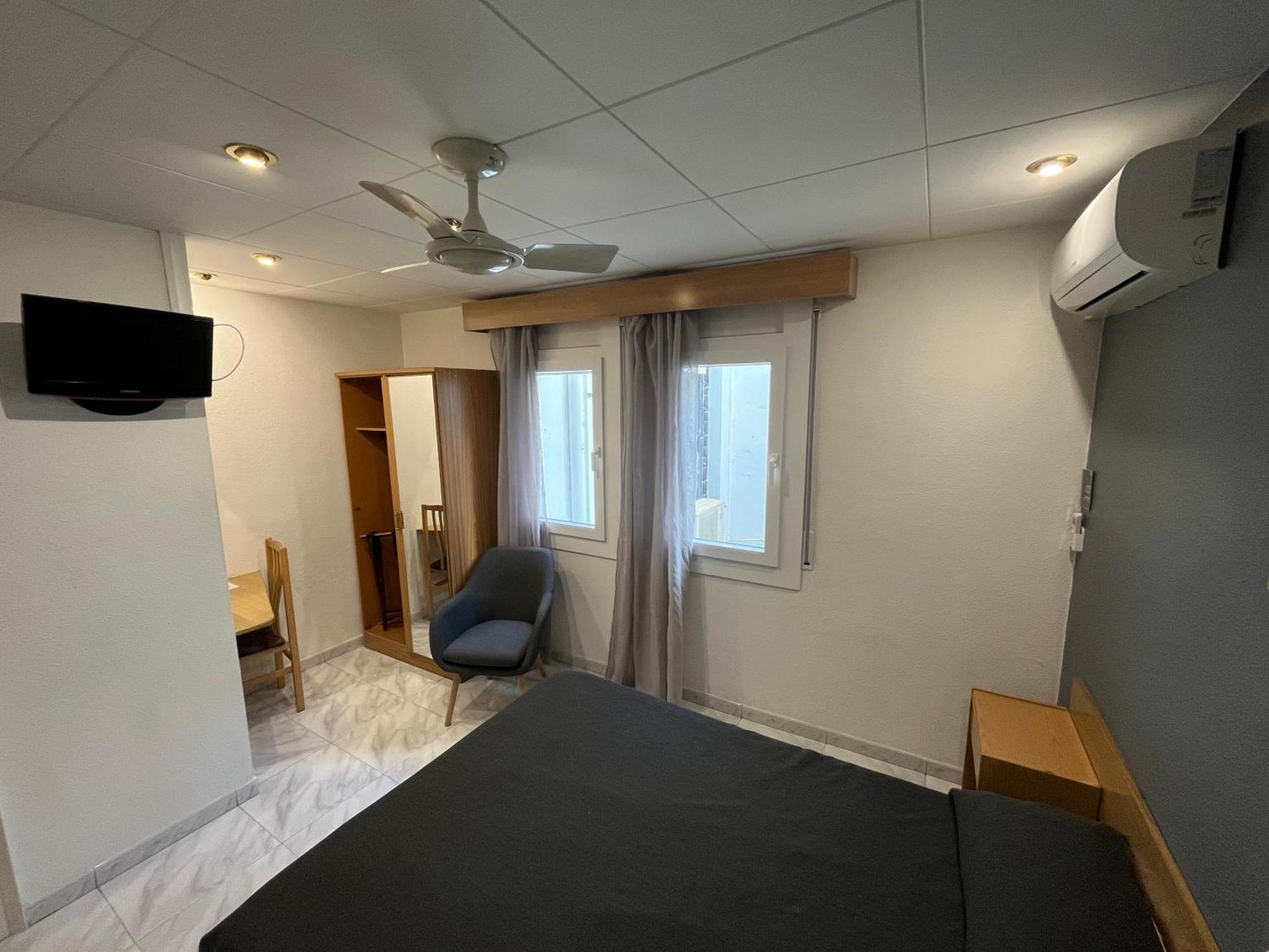 Hostal Tarres Anglés 部屋 写真