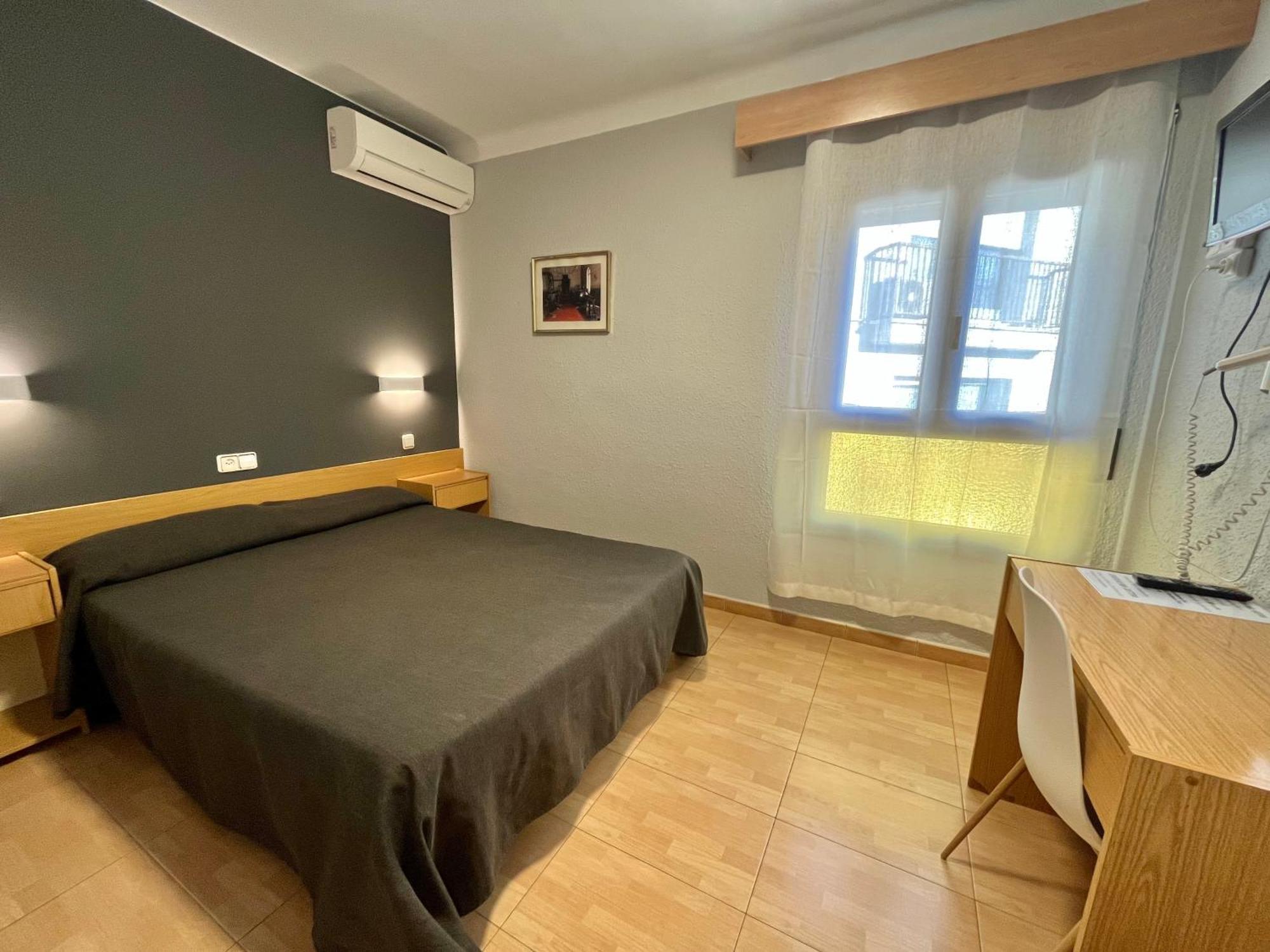 Hostal Tarres Anglés エクステリア 写真